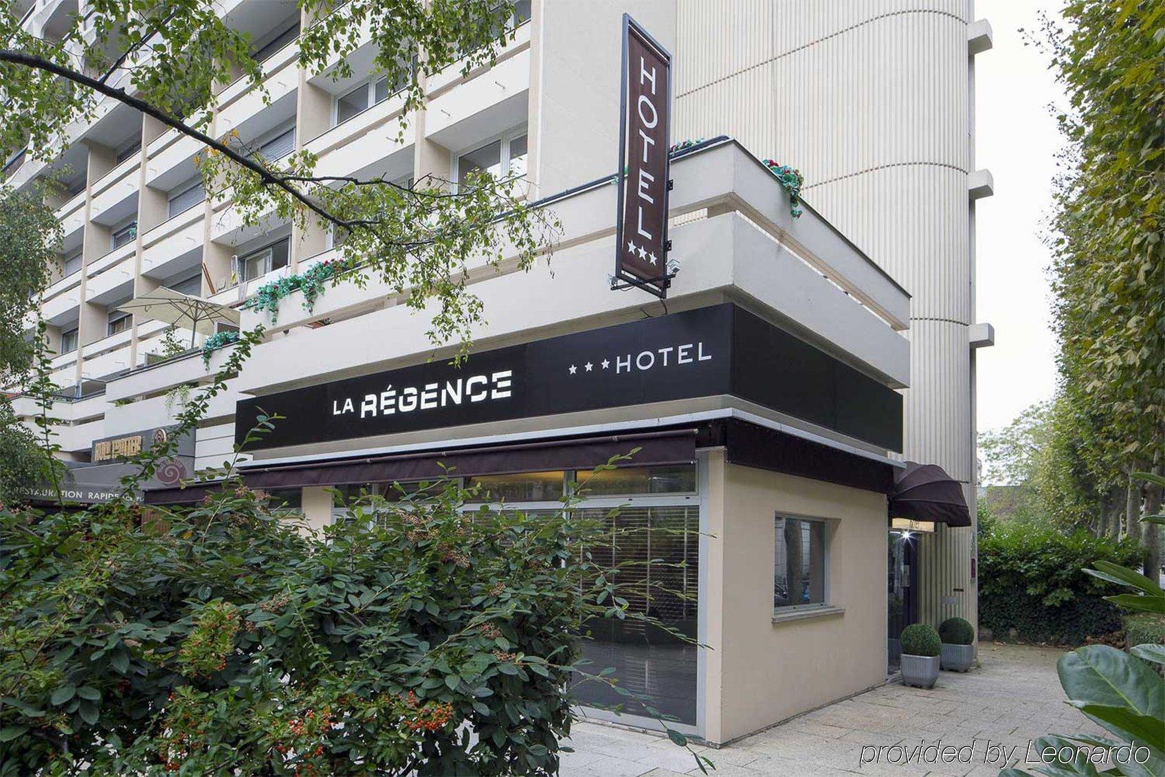 La Regence Hotel Courbevoie Exterior photo
