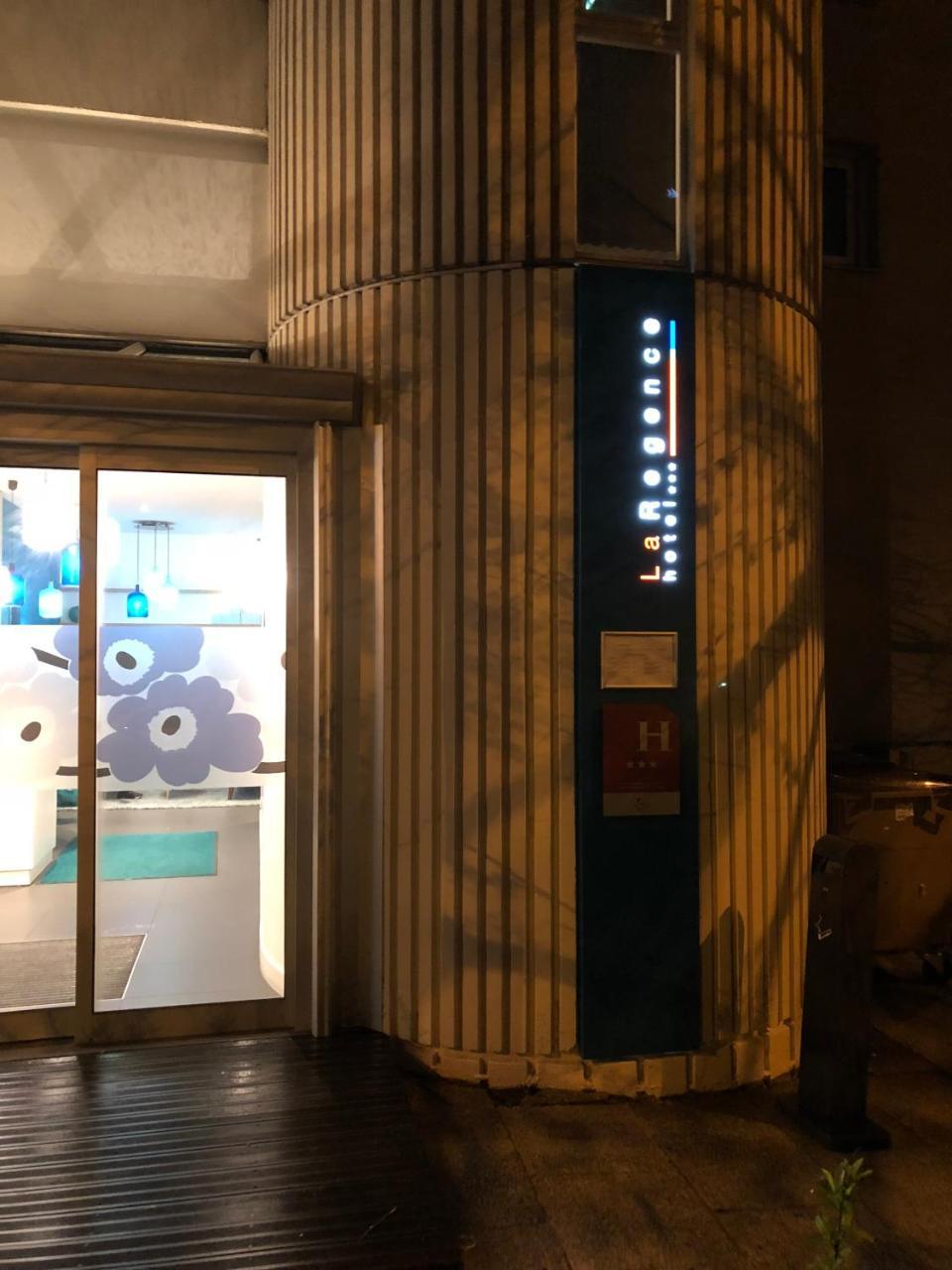 La Regence Hotel Courbevoie Exterior photo